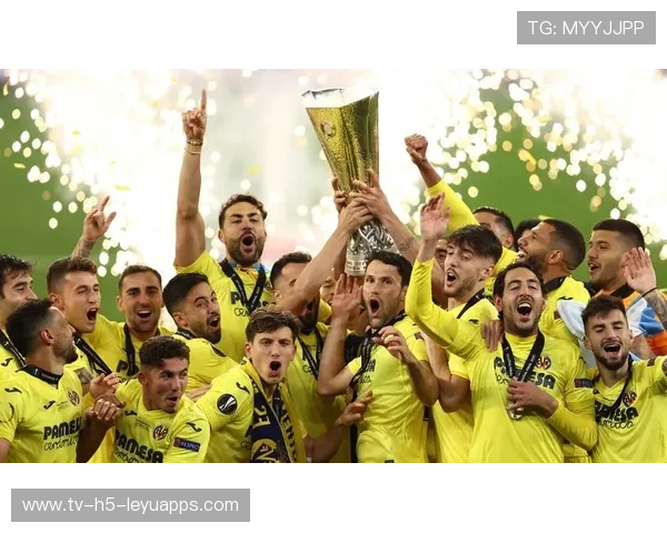 比利亚雷亚尔官宣换帅新教练首秀压力巨大：未来之路充满变数与期待